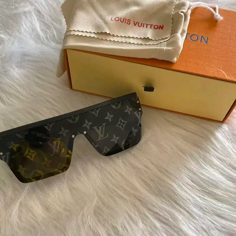 루이비통 선글라스 블랙