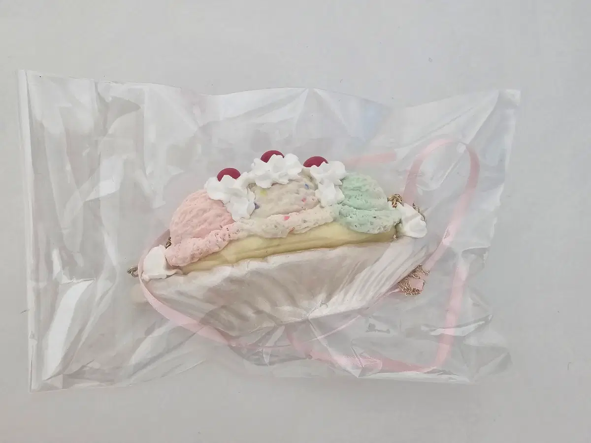 팬시아뜰리에 미스러블리파티 푸딩아라모드 아이스크림 일본작가님 목걸이