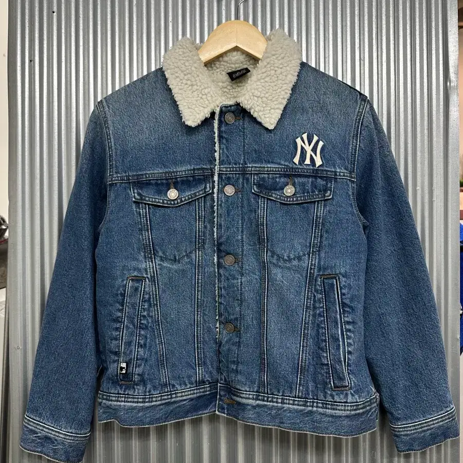 [85] MLB 뉴욕 양키스 쉐르파 데님 자켓