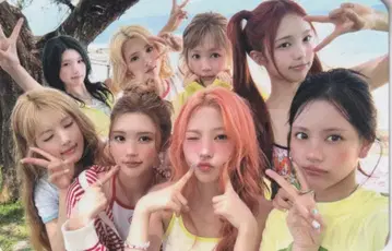 Hearts2Hearts 레몬 비치 ver. 집합 레몬 탱