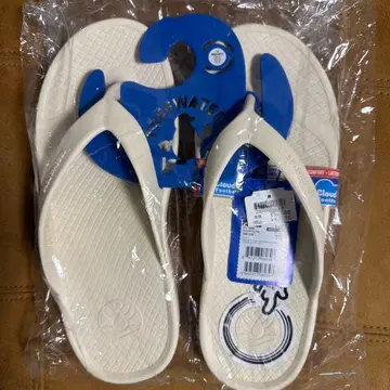 새상품 ISLAND SLIPPER 비치 샌들 M8/W11