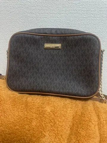 MICHAEL KORS 숄더백 브라운