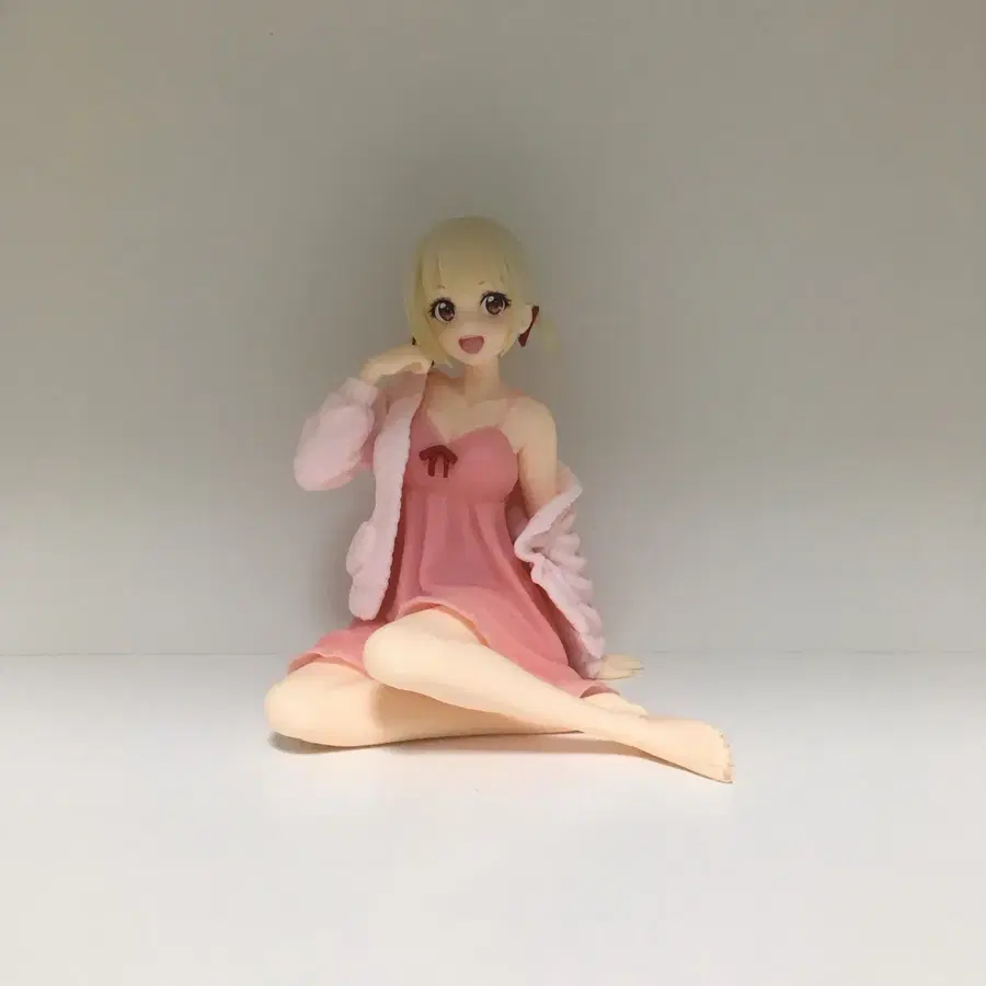 리코리스 리코일 치사토 피규어