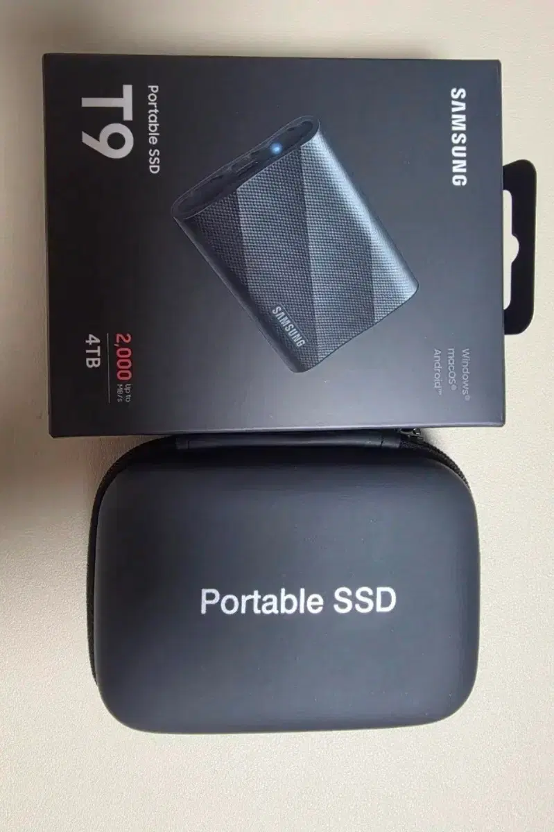 삼성 포터블 SSD T9 4TB 미개봉/미사용 제품 2개 팝니다