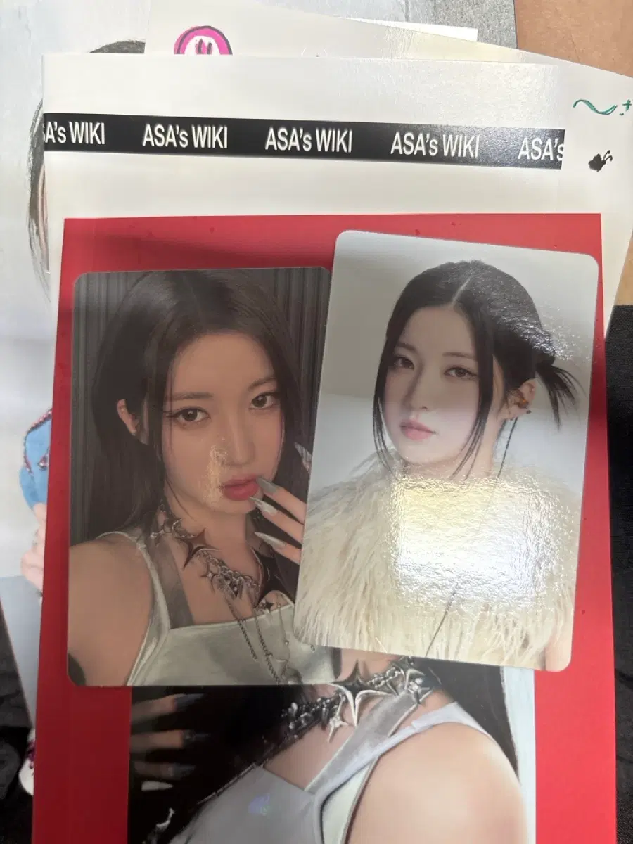 베이비몬스터 아사 포카 및 앨범