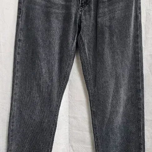 자라(ZARA) 스트레이트 핏 데님