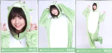 노기자카46 WebShop 한정판 토미사토 리나 Happy New Year! 2024 간지 용 컴프