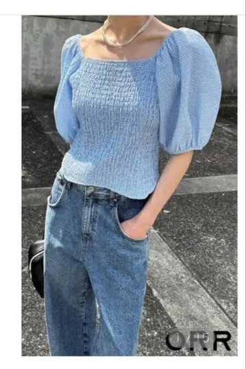 ORR 퍼프 슬리브 셔링 블라우스 스카이블루