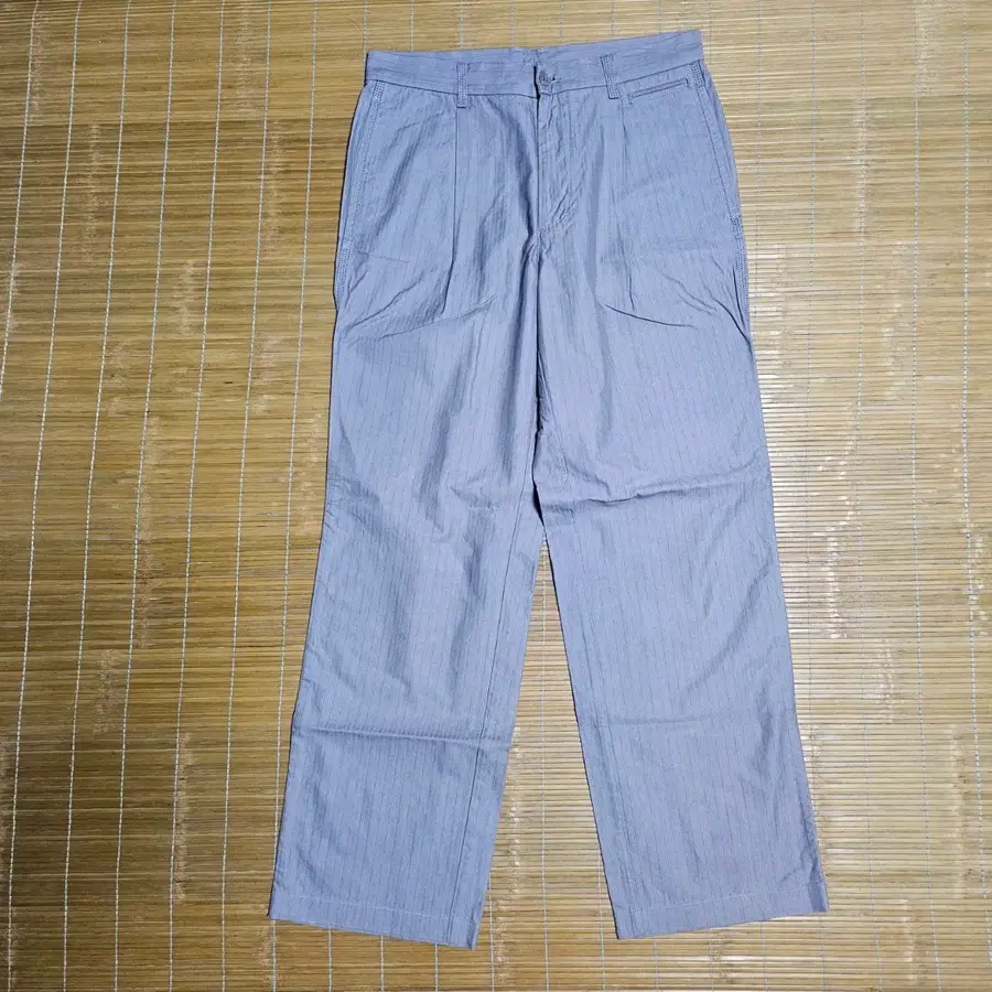 인터메조 치노팬츠 31인치 거의새것