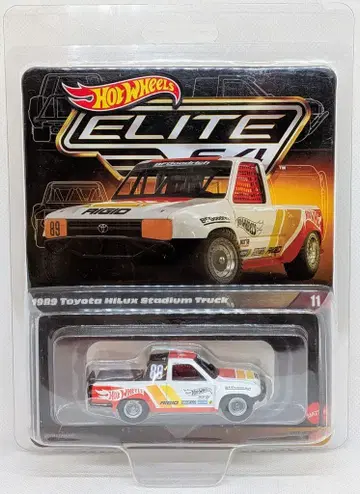 MATTEL ELITE64 HOTWHEELS 1989 TOYOTA HILUX STADIUM TRUCK #11