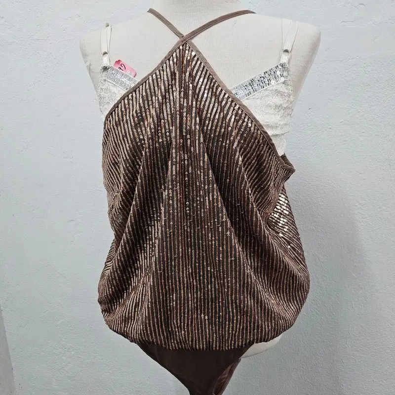 HM 민소매 티 여 66/77 J6578