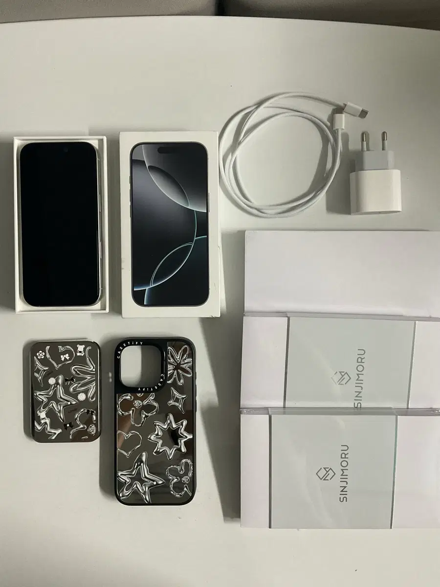 아이폰 16 pro 화이트