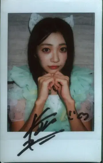 CUTIE STREET 이타쿠라 카나 폴라로이드 5