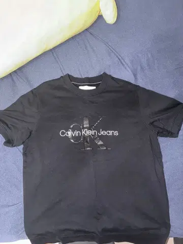 Calvin Klein Jeans 남성용 반팔 T셔츠 블랙