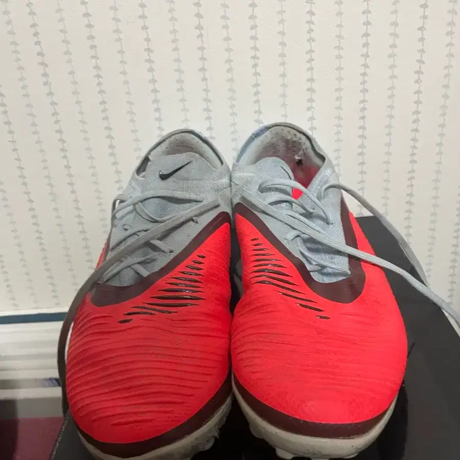 나이키 팬텀 프로 TF 270
