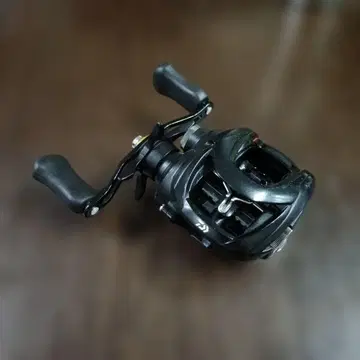 DAIWA 19 TATULA tw 100H 베이트 낚시릴