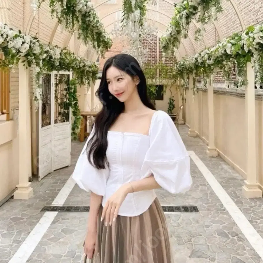 새상품) 이부베 퍼프 블라우스 (블루) xs
