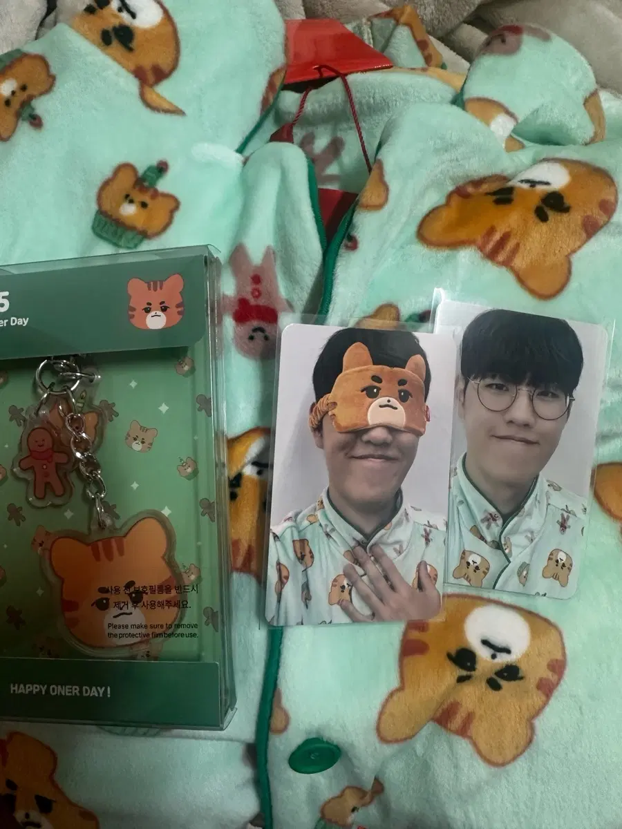 T1 티원 오너 2025 생일기념 잠옷+키링+포카 세트 판매 (M)