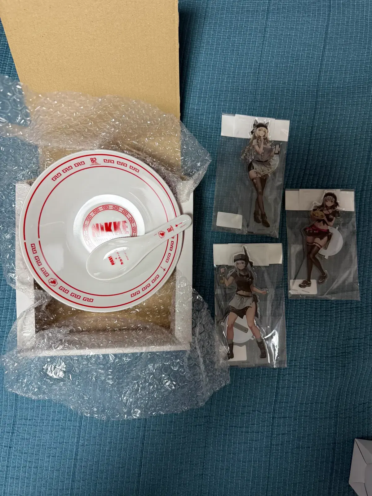 니케 야로라멘 콜라보 라멘 그릇 세트 아크릴 3종 일괄 판매