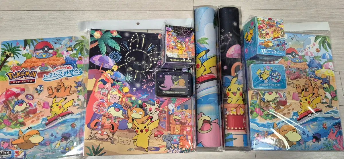 (택포 130,000원) [L자 파일 포함] 포켓몬 느긋느긋 바캉스 [칠링비치 + 불꽃놀이] 컬렉션 파일, 덱 케이스, 틴 케이스, 플레이 매트 팝니다