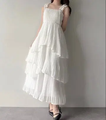 mipiarl 랜덤 플리츠 티어드 원피스 키타노 모모에 콜라보 아이템