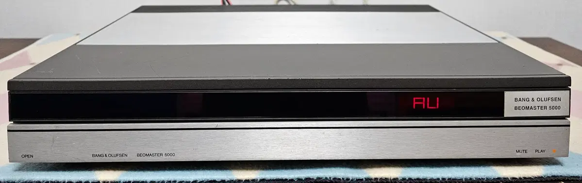 B&O BEOMASTER 5000 리시버 판매합니다