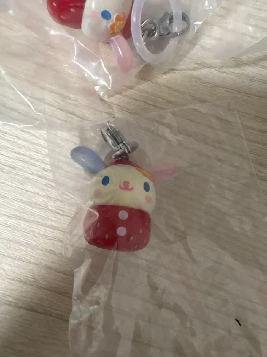 산리오 딸기 메지루시 팔아요