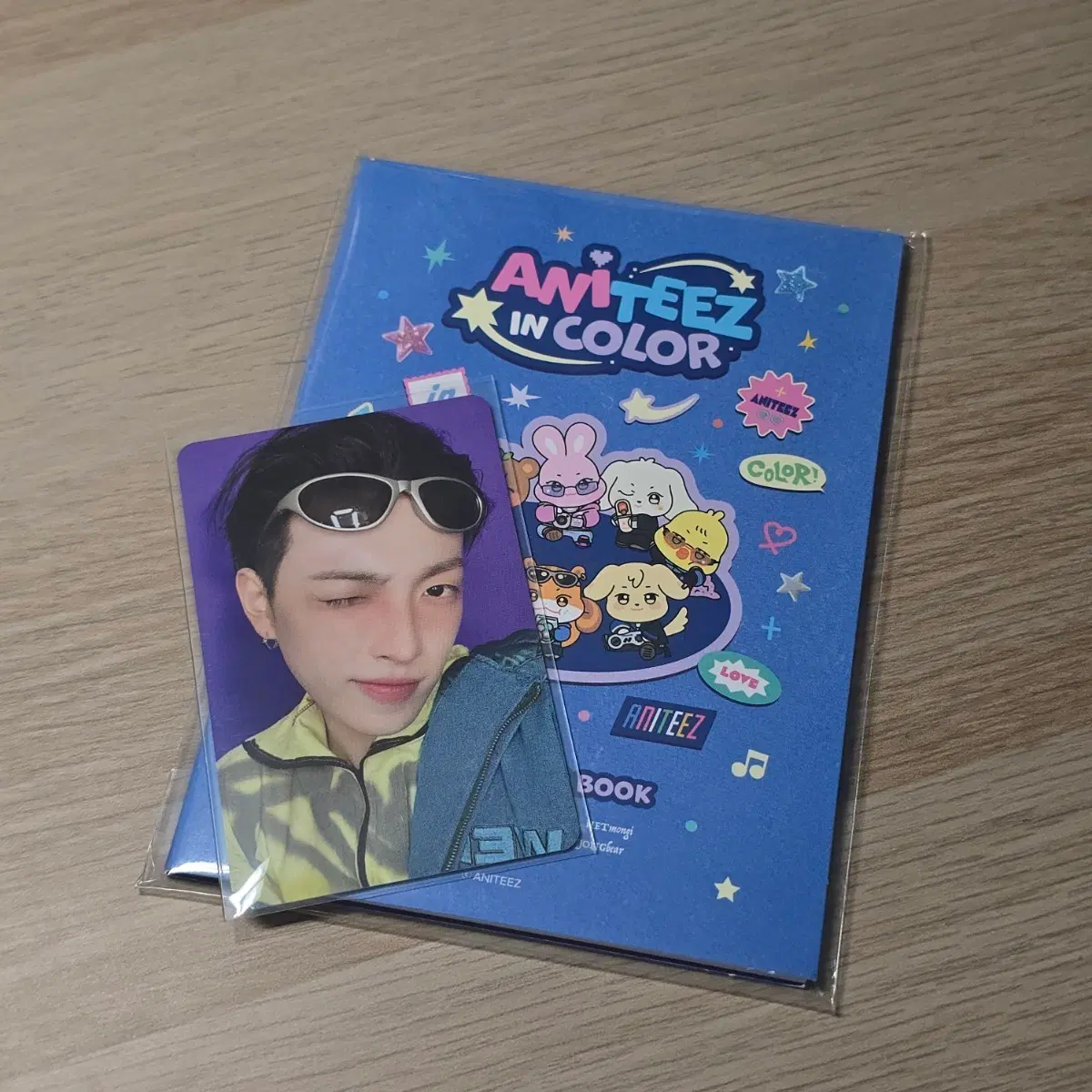 원가)에이티즈 애니티즈 인 컬러 레트로 스티커 포카 홍중