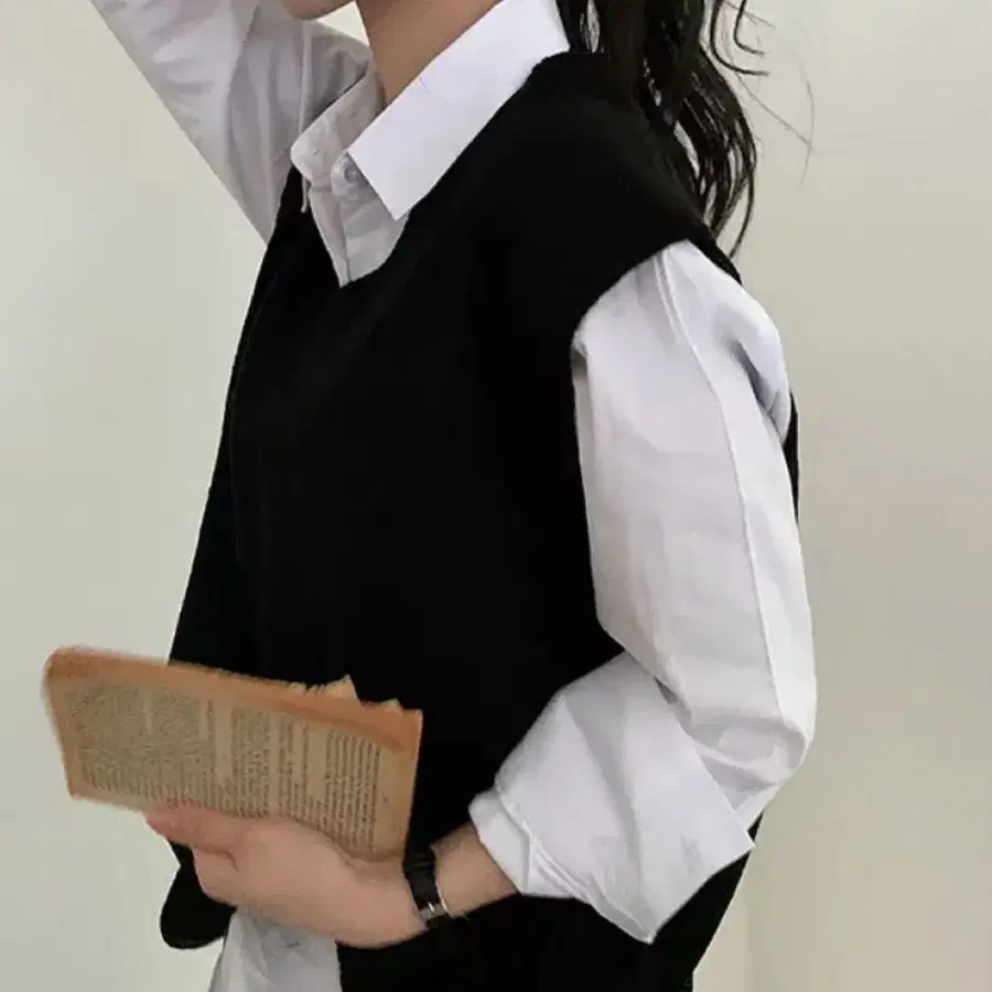 박스핏 블랙 니트 조끼