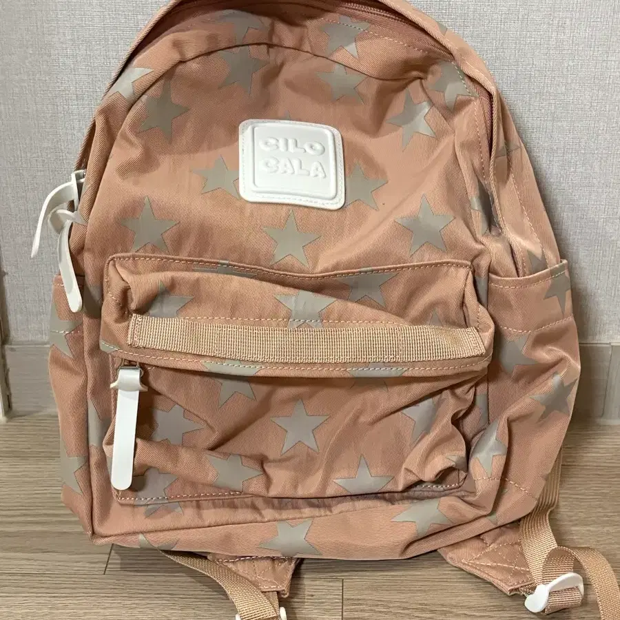 시로카라 백팩
