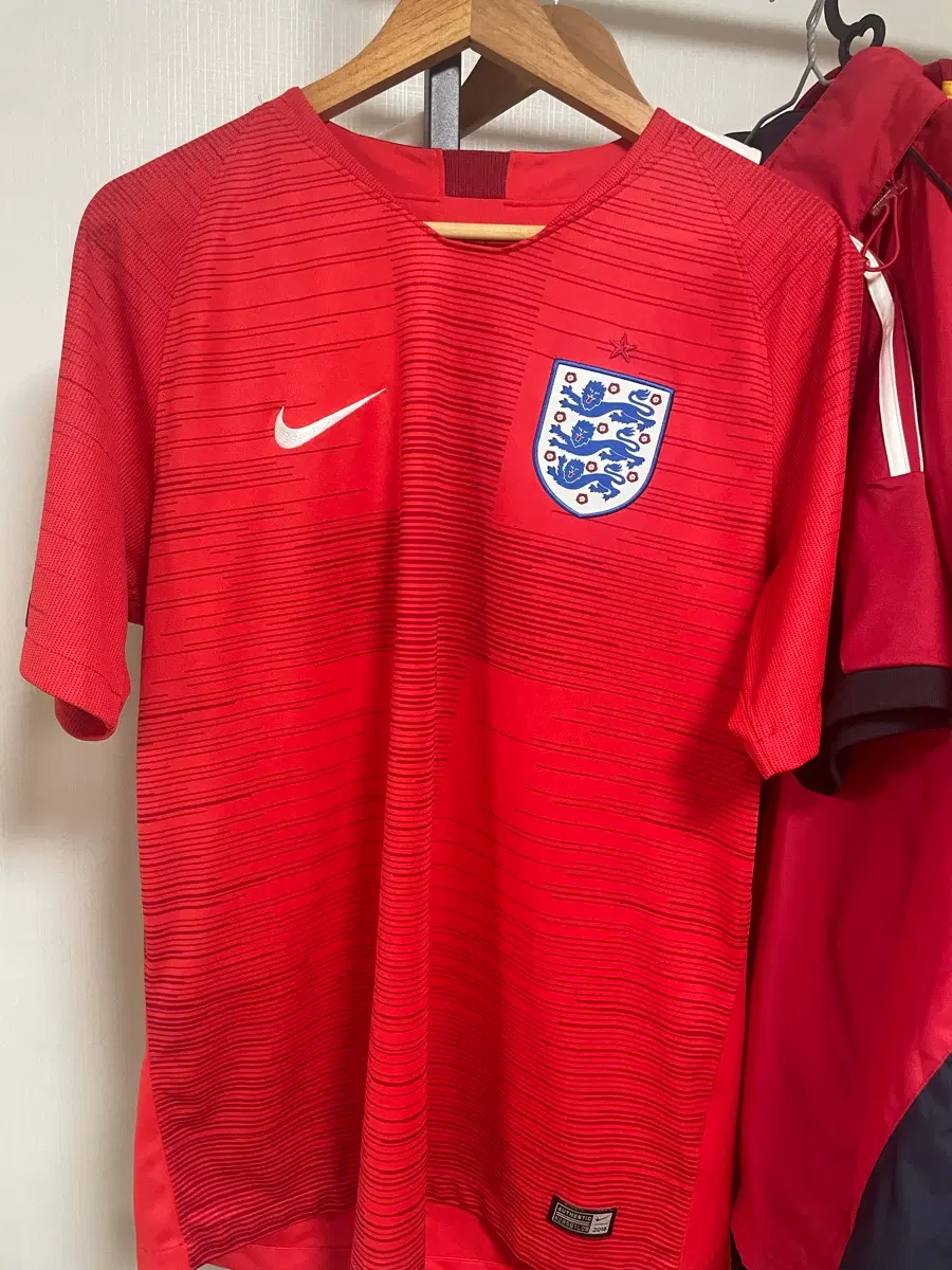 England 2018/2019 away