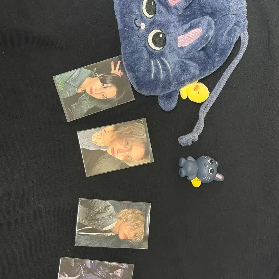토냥덕 파우치, 토냥덕 피규어, 원빈 포카 3종, 유닛3인 포카 일괄