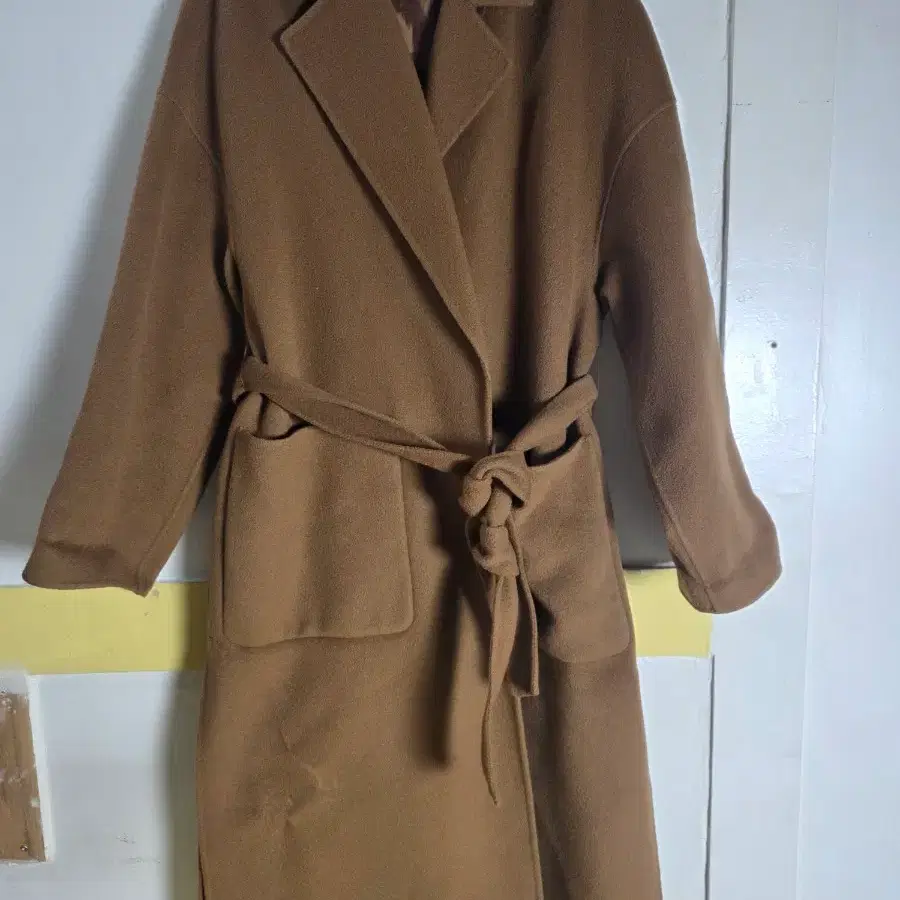 66. ..쉬즈미스 하객록. 핸드메이드 캐시미어 롱 코트 . 길이117cm