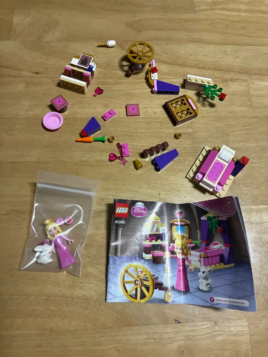 중고 LEGo 레고 디즈니 41060 잠자는 숲속의 공주 침실