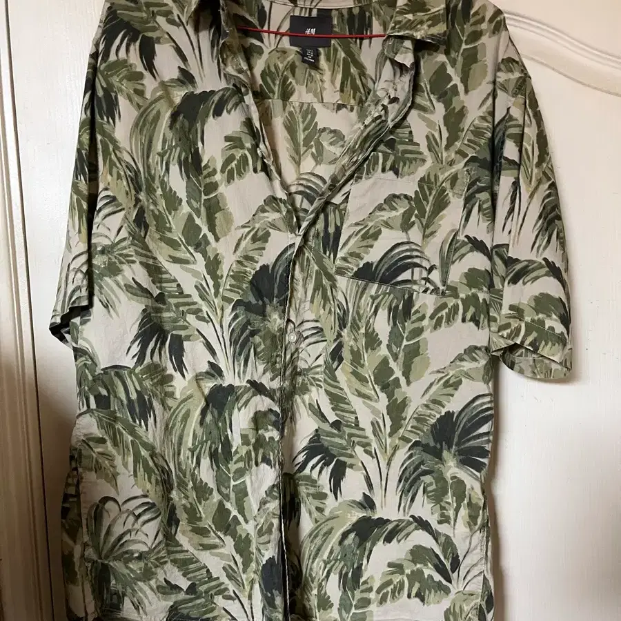 H&M 셔츠 나뭇잎 패턴