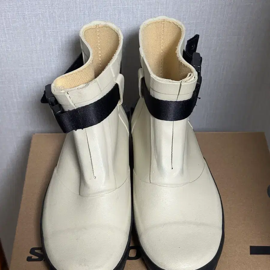 문스타 레인부츠 230