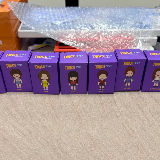 Twice TWICE TOKVI 6元メンバーフィギュア
