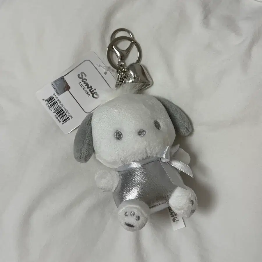 산리오 포차코 실버 키링 가방걸이 인형