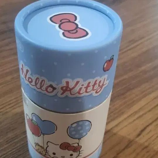 헬로우키티콜토시