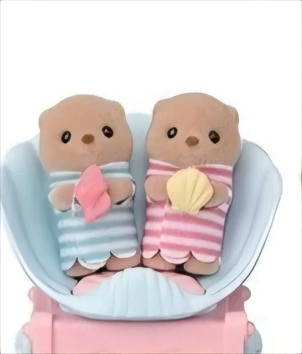 실바니안패밀리 수달신생아 구해요
