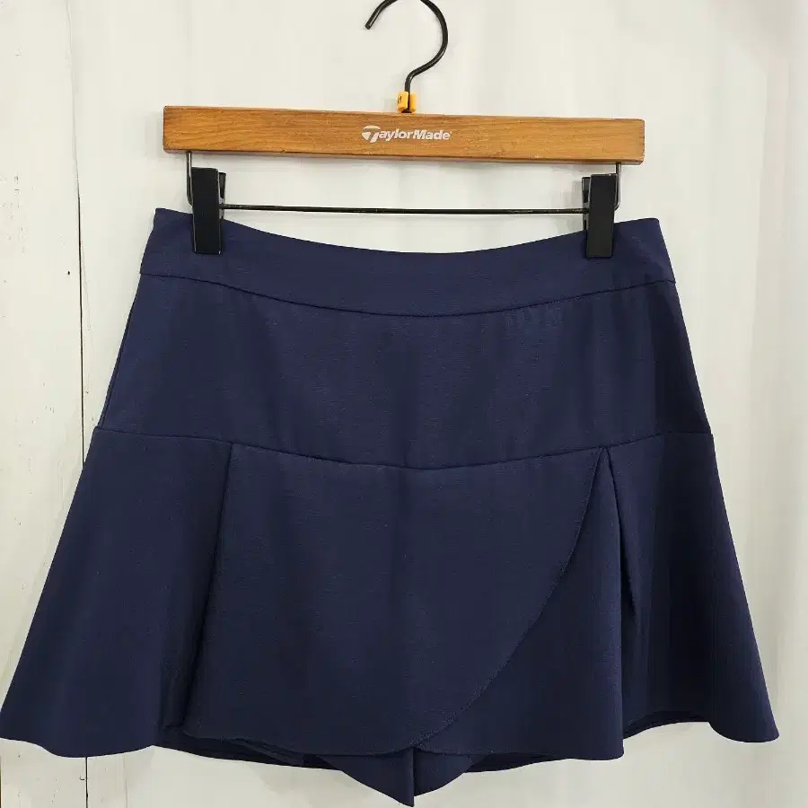 CLOVIS 여성 미니스커트 M 네이비 뒷지퍼 스커트 A라인 속바지내장 봄 여름 치마