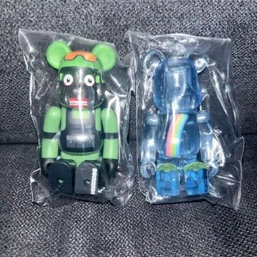 베어브릭 2체 세트