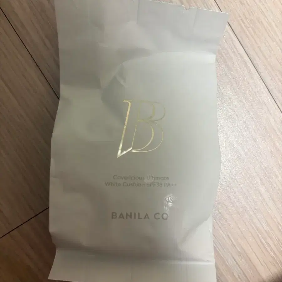 바닐라코 커버리셔스 얼티밋 화이트 쿠션
