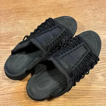 KEEN UNEEK 샌들 블랙 24cm