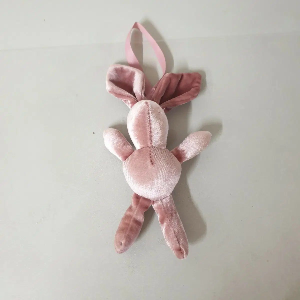 벨벳 핑크 토끼인형