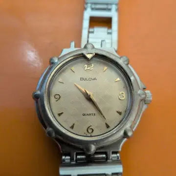 정크 BULOVA 손목시계 본체 쿼츠 골드 다이얼
