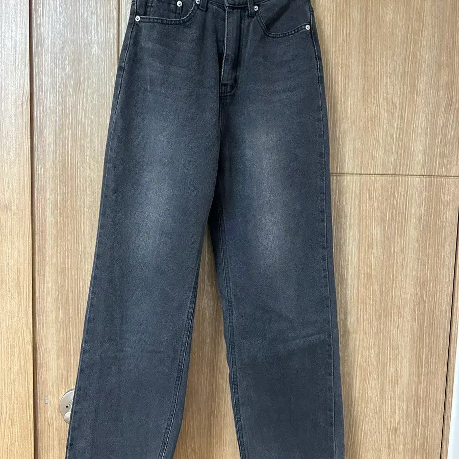 블랙 데님 팬츠