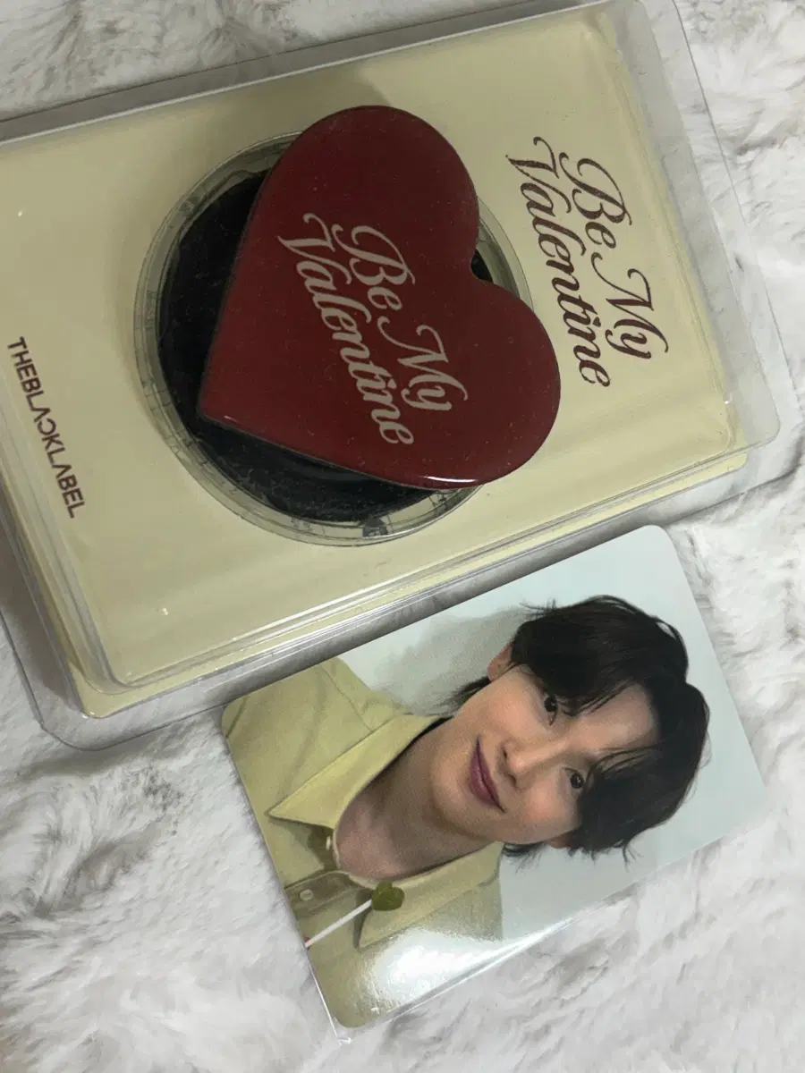 임시완 비마이발렌타인 더블랙레이블 공식 굿즈 포카 판매
