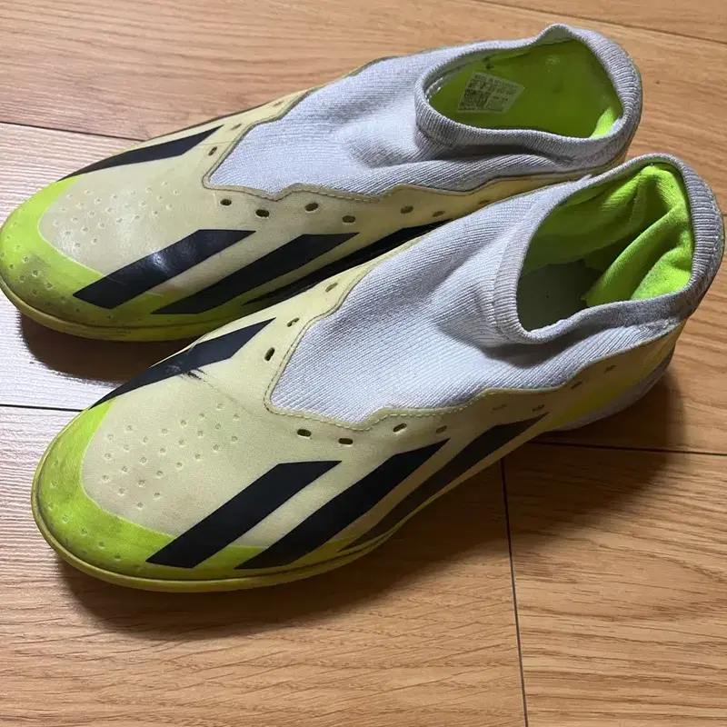 아디다스 프레데터 축구화 260