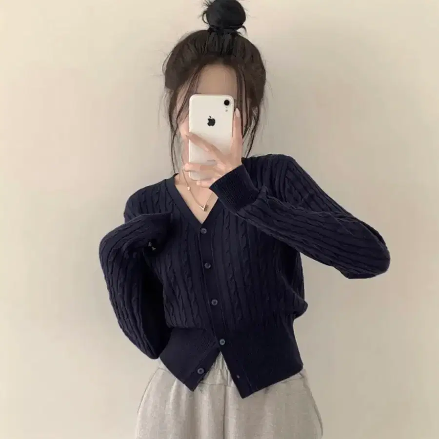 케이블 니트 가디건 네이비